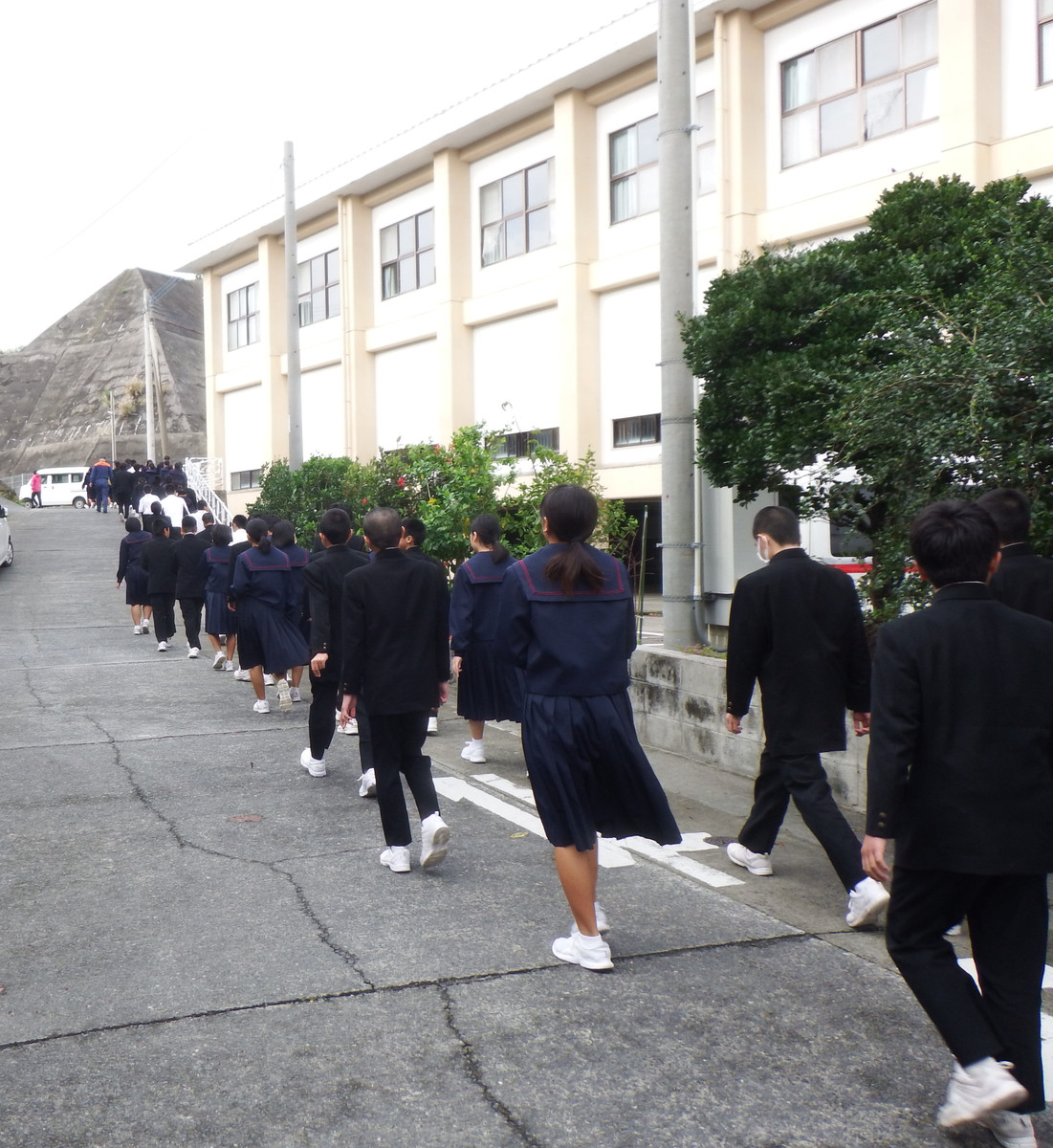 徳之島町立亀津中学校ブログ 新学期スタート